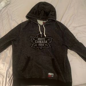 Large roots 2014 sweater, almost new.